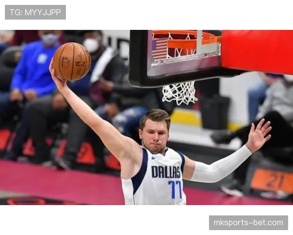 东契奇挡拆对方换防制造错位提升效率超越赛季初