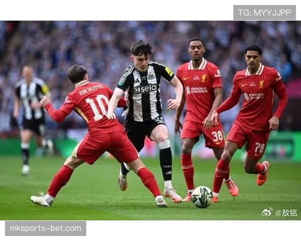 利物浦中场越踢越乱，是缺创造力还是根本失衡？